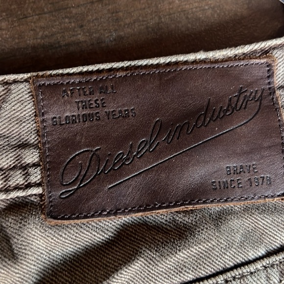 Diesel Jeans Size-32,34 - Picture 7 of 9